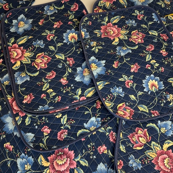 Set of 10 Quilted Fabric Blue Floral Placemats W/ Matching NeverUsed Napkins - Picture 5 of 16